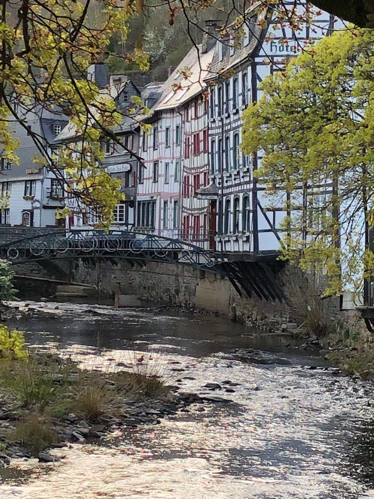 Apartment Am Fluss Im Haus An Der Rur Monschau Eksteriør bilde