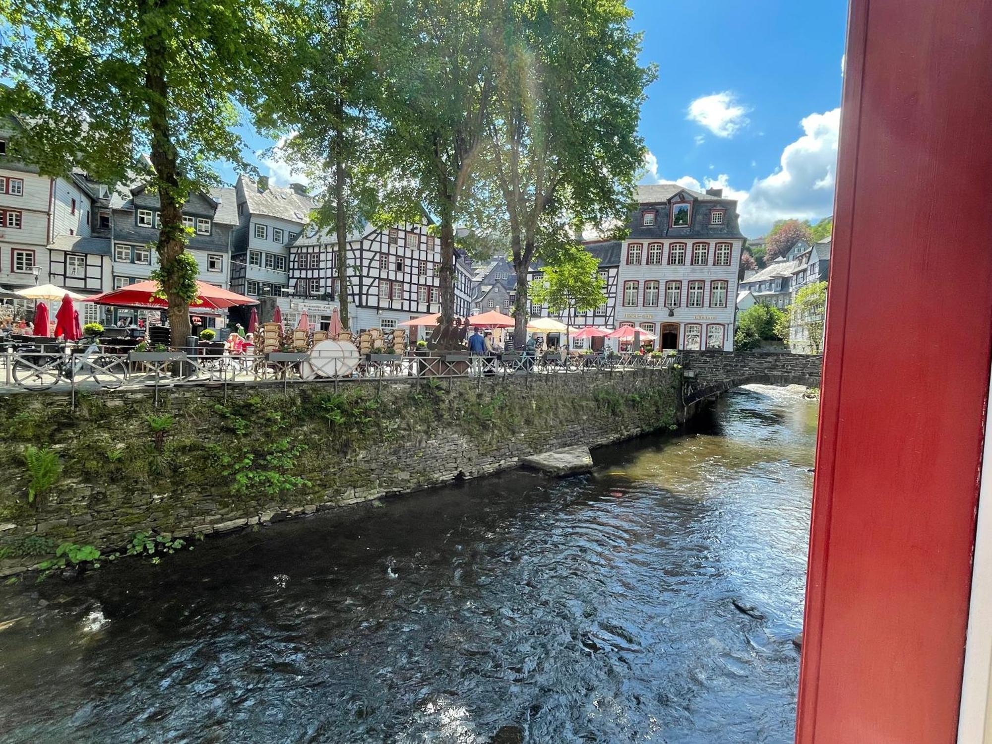 Apartment Am Fluss Im Haus An Der Rur Monschau Eksteriør bilde